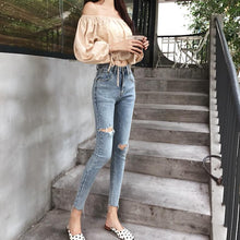 Load image into Gallery viewer, INSTOCK Korean Light Blue Ripped Slit Stretchable Slim Jeans Nine-quarter