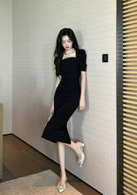 Load image into Gallery viewer, INSTOCK ★BLACK★ Korean Style Black Puff Short Sleeve Ruffles Long Dress [Slimming Effect]

