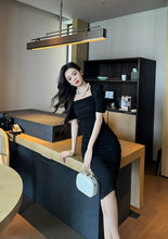 Load image into Gallery viewer, INSTOCK ★BLACK★ Korean Style Black Puff Short Sleeve Ruffles Long Dress [Slimming Effect]
