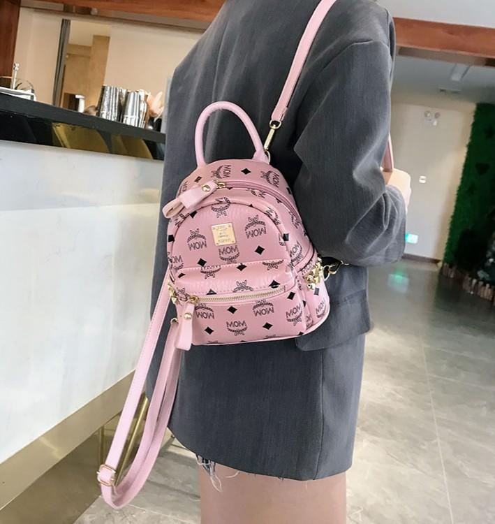 BXU LV 021 Twist Pink Sling Bag – Onlykikaybox